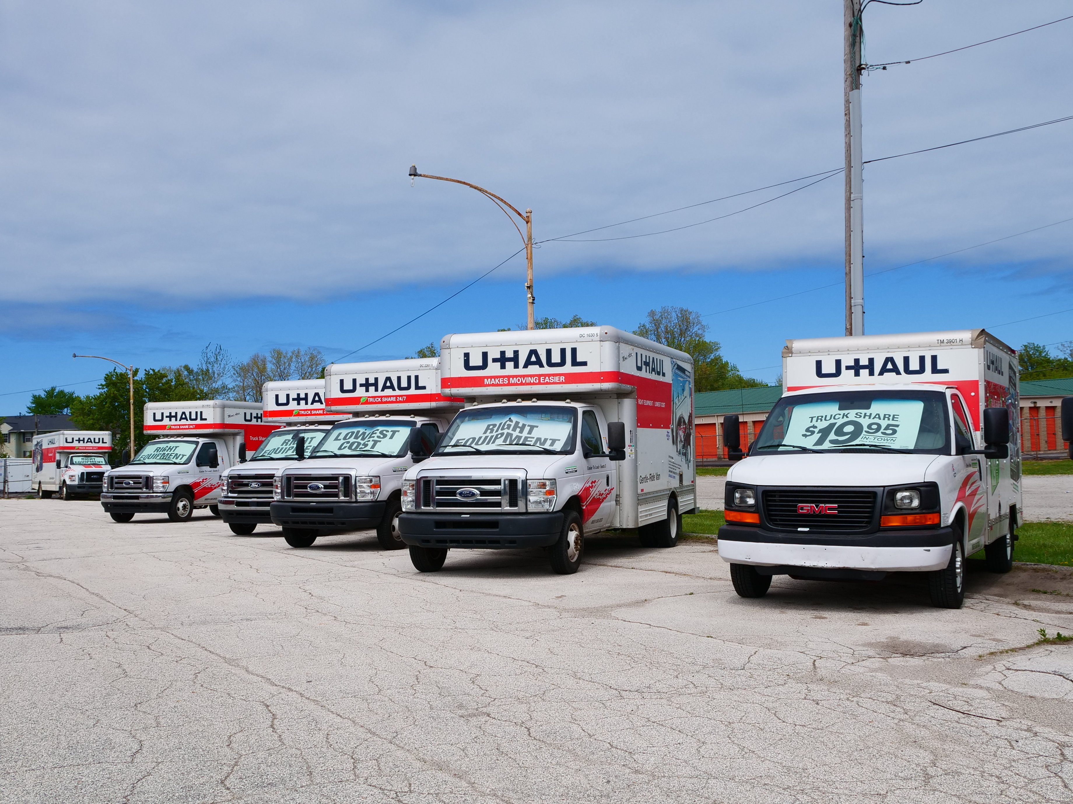 moving truck rentals u-haul 49548